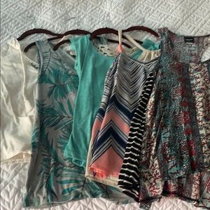 5 Tank-tops Size Small Bundle Pack